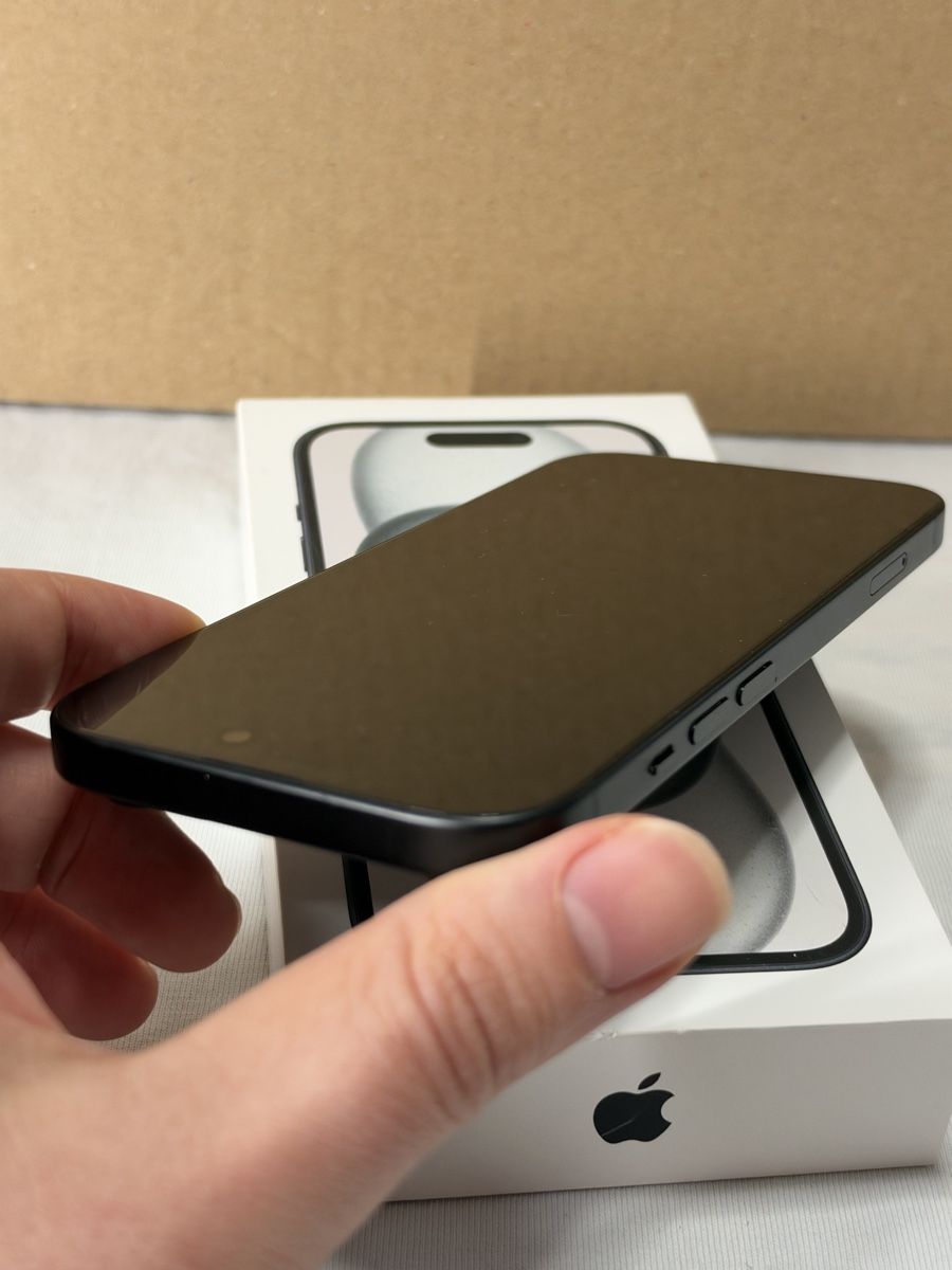 Apple Handys / Smartphones: iPhone 15 (256GB) – Gebraucht aus Luzern von jmich_ 4