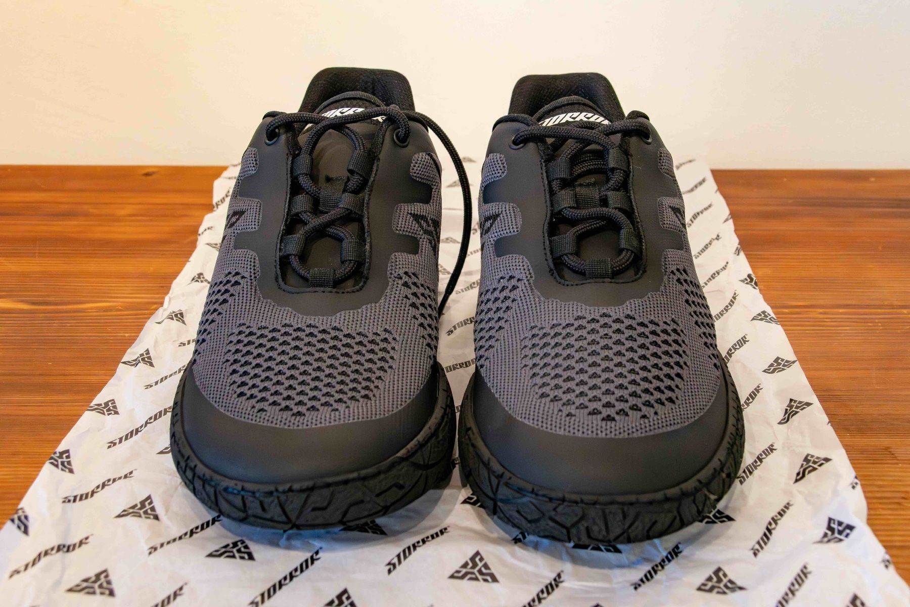 Scarpe da uomo: STORROR TECH TENS - Parkour-Schuh, schwarz Gr.44 – Nuovo e nell'imballaggio originale da St. Gallen venduto da tom-86 1