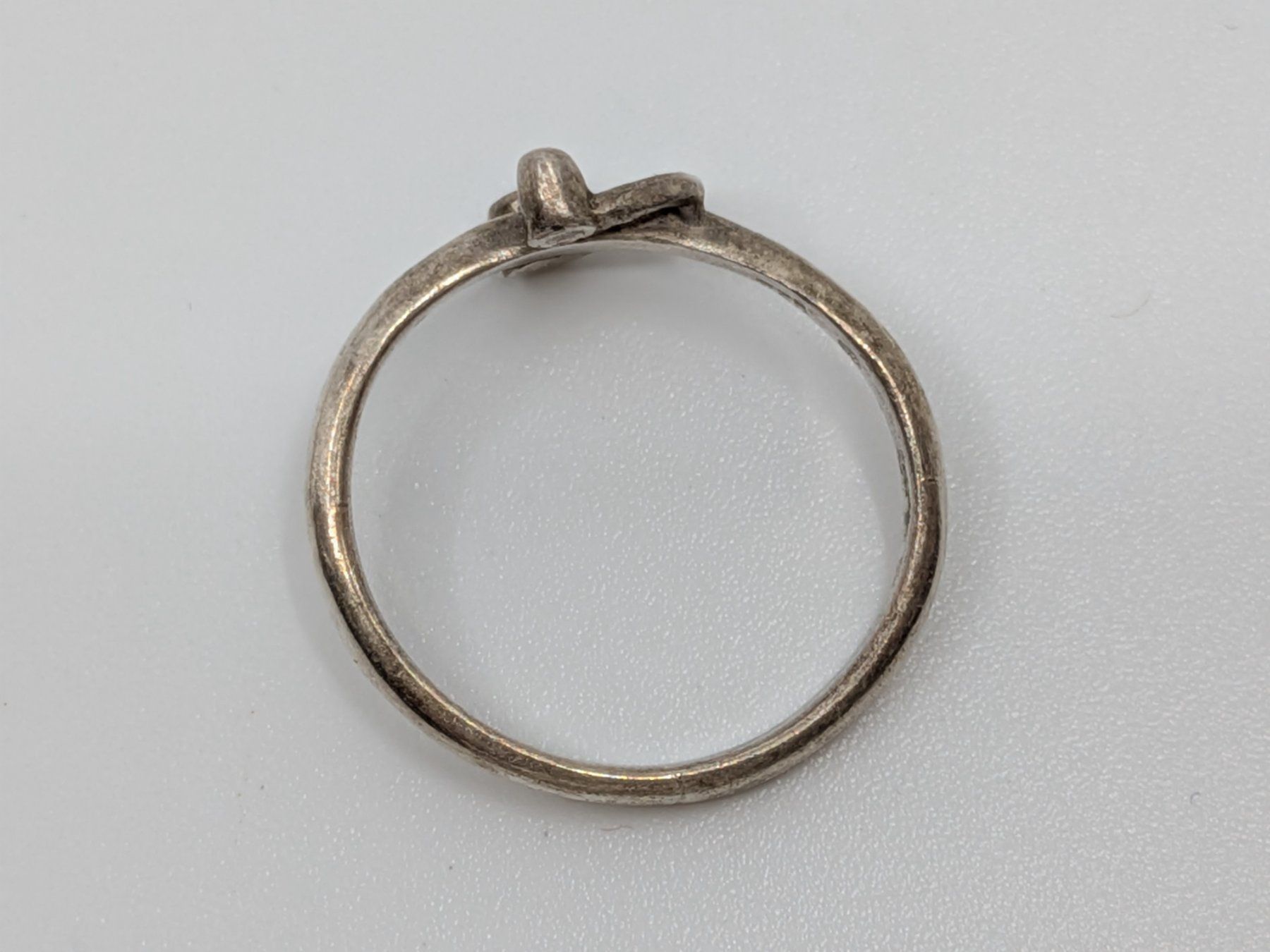 Anelli: Kleiner Fingerring Silber 925 – Usato da Emmen venduto da magelan 3