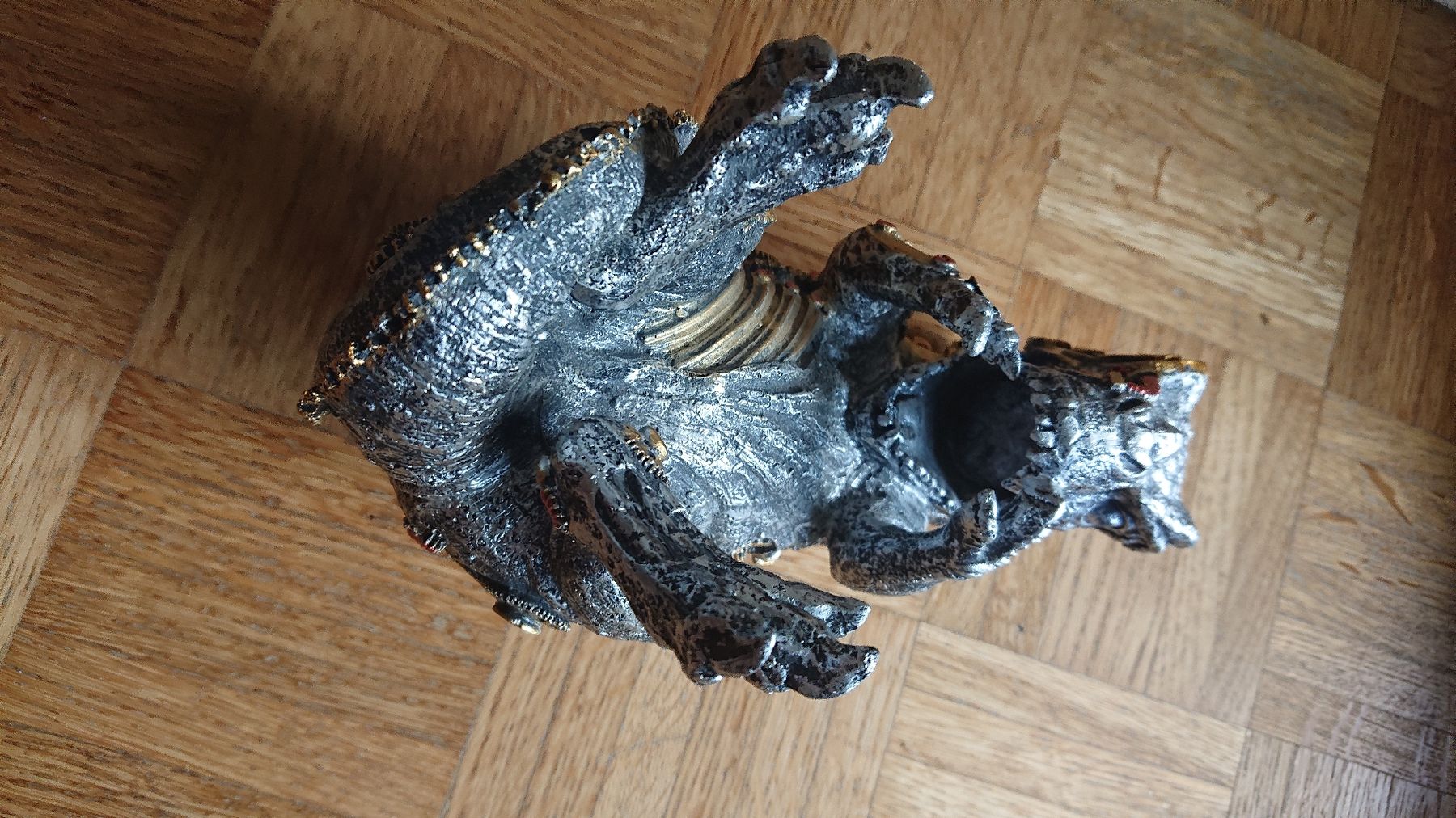 Tutte le decorazioni: Flaschenhalter Drache Steampunk Design  – Usato da Chur venduto da FreakofRarity 5