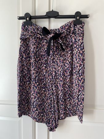 Massimo Dutti Shorts, Gr. 34, Sommer Look mit Schleife🎀