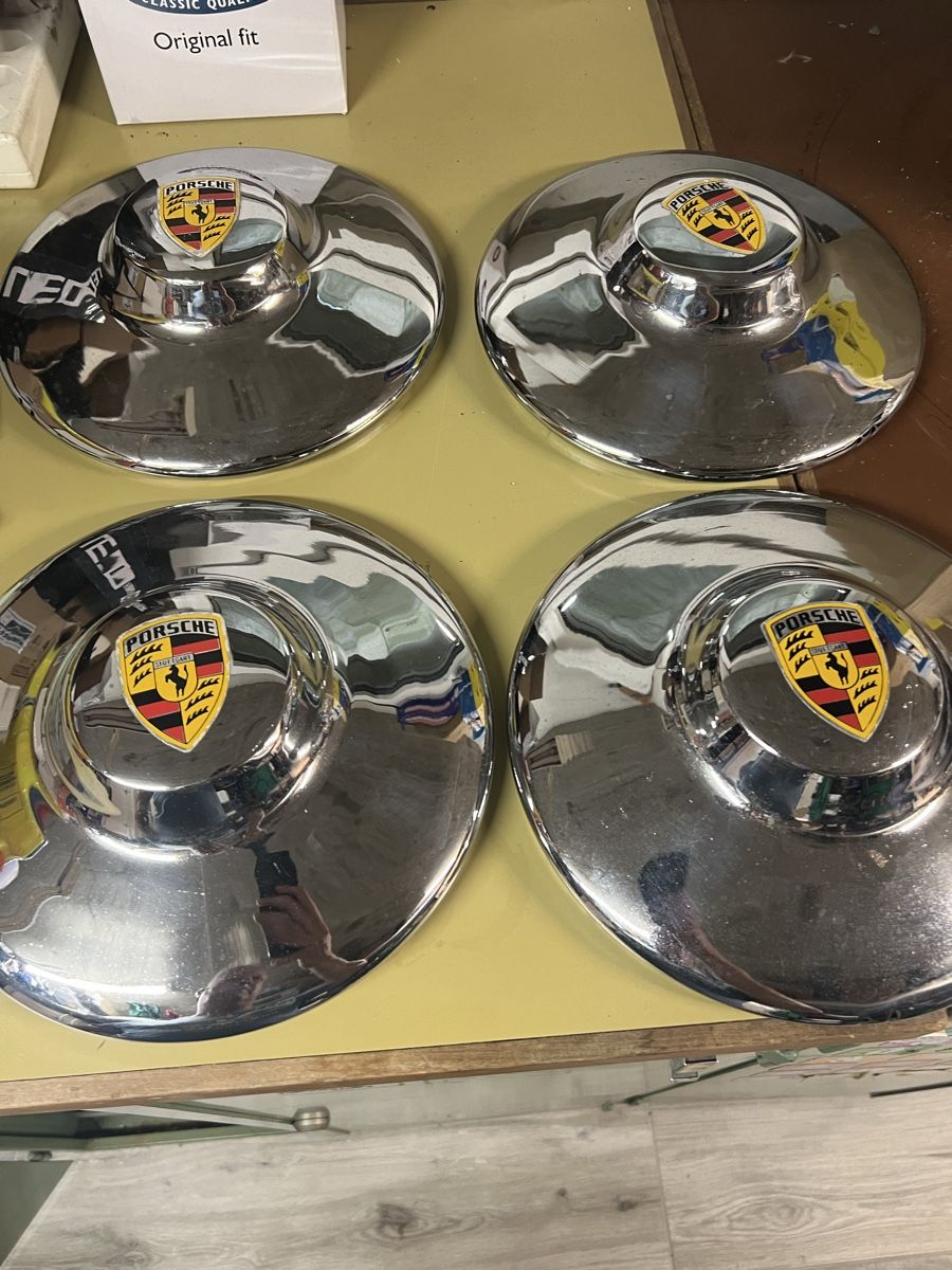 Porsche Toutes les pièces détachées: Porsche 356 Raddeckel – D'occasion à Bülach par Buymike8 1