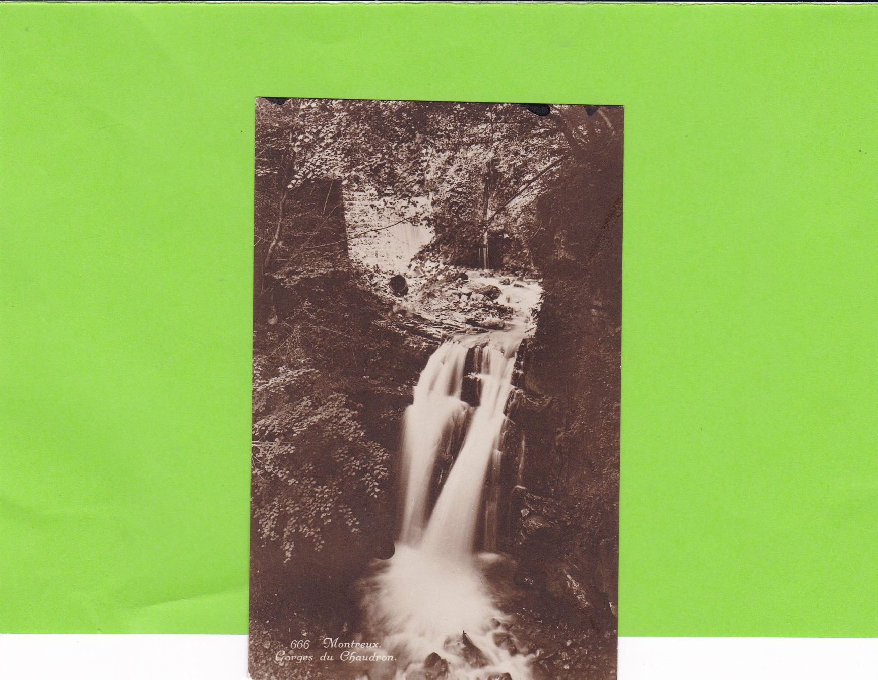 Cartoline postali: Montreux-Gorges du Chaudron – Usato da St. Peterzell venduto da neckertal