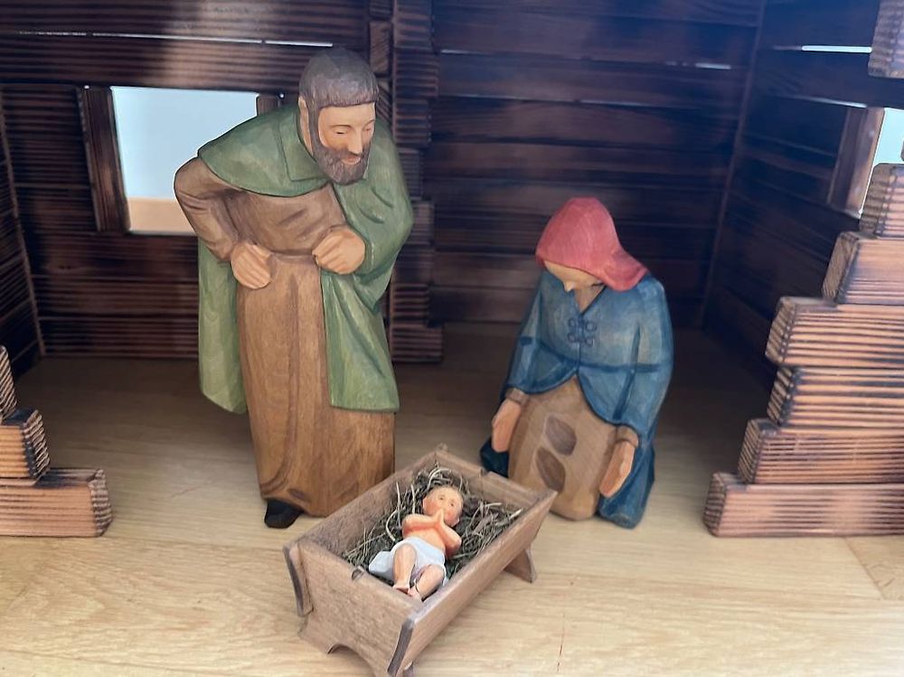 Holzkrippe Huggler Brienz Original (Gebraucht) in Luzern für CHF 3000 ...