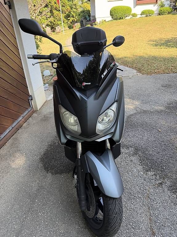 Yamaha Scooters: YAMAHA XMAX 250 – D'occasion à Onex par Ced196 1