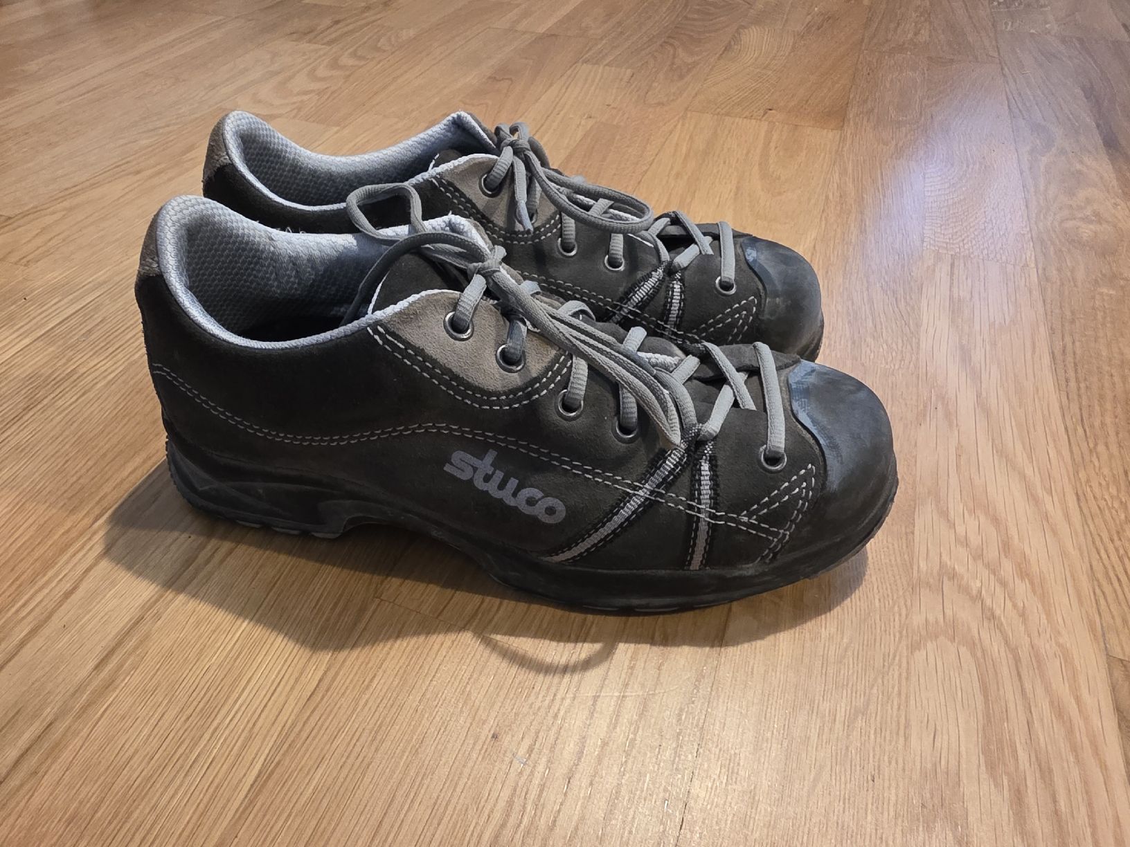 Scarpe da uomo: Stuci Sicherheitsschuh Grösse 39 – Usato da Aarberg venduto da al_8gmx 2