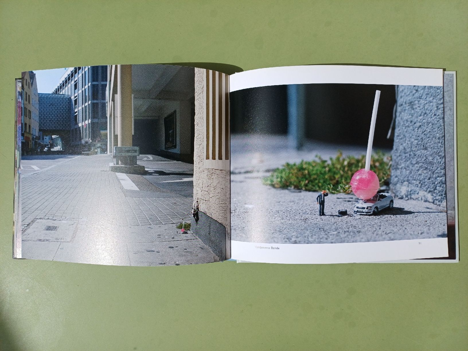 Libri: Slinkachu "Kleine Leute in der weiten Welt"   – Usato da Begnins venduto da Drastic-Sound 2