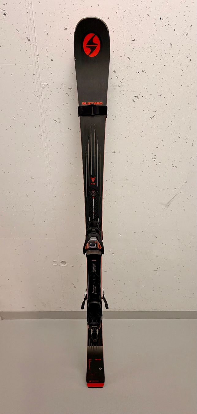 Blizzard Skis: Ski - BLIZZARD THUNDERBIRD R13 – Gebraucht aus Sempach von Winus