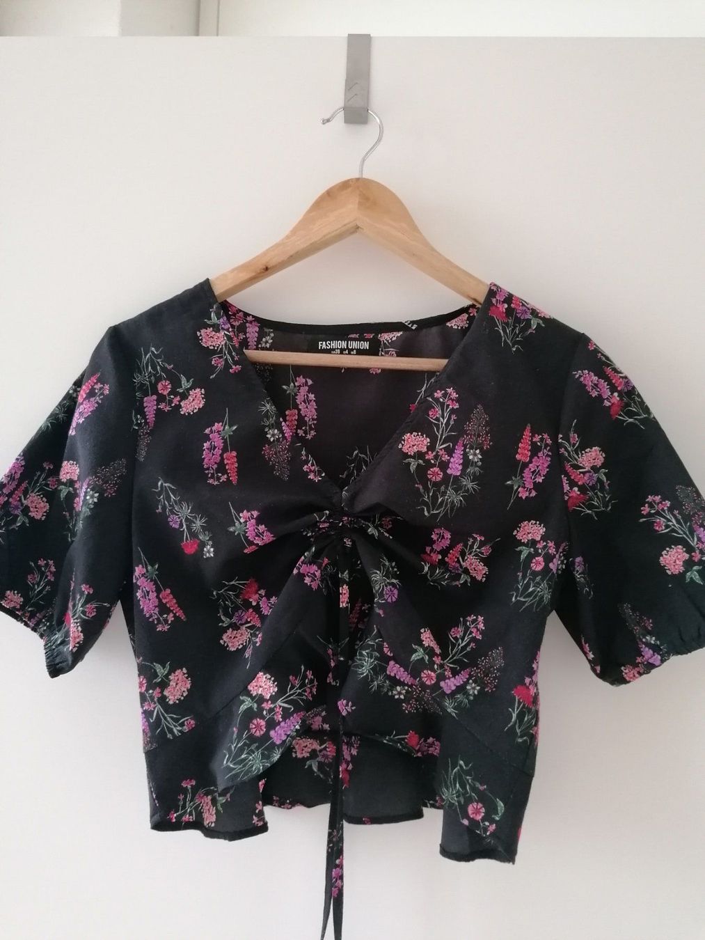 Top: Top été fleurs – Nuovo (secondo la descrizione) da Neuchâtel venduto da Ariane_vn00 2