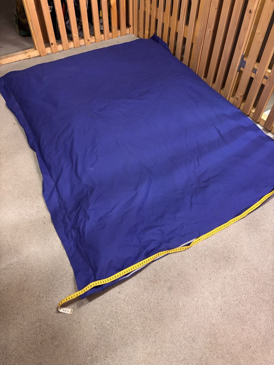 Cuscini: Sitzsack 135cm x170 cm – Usato da Luzern venduto da Genhart 2
