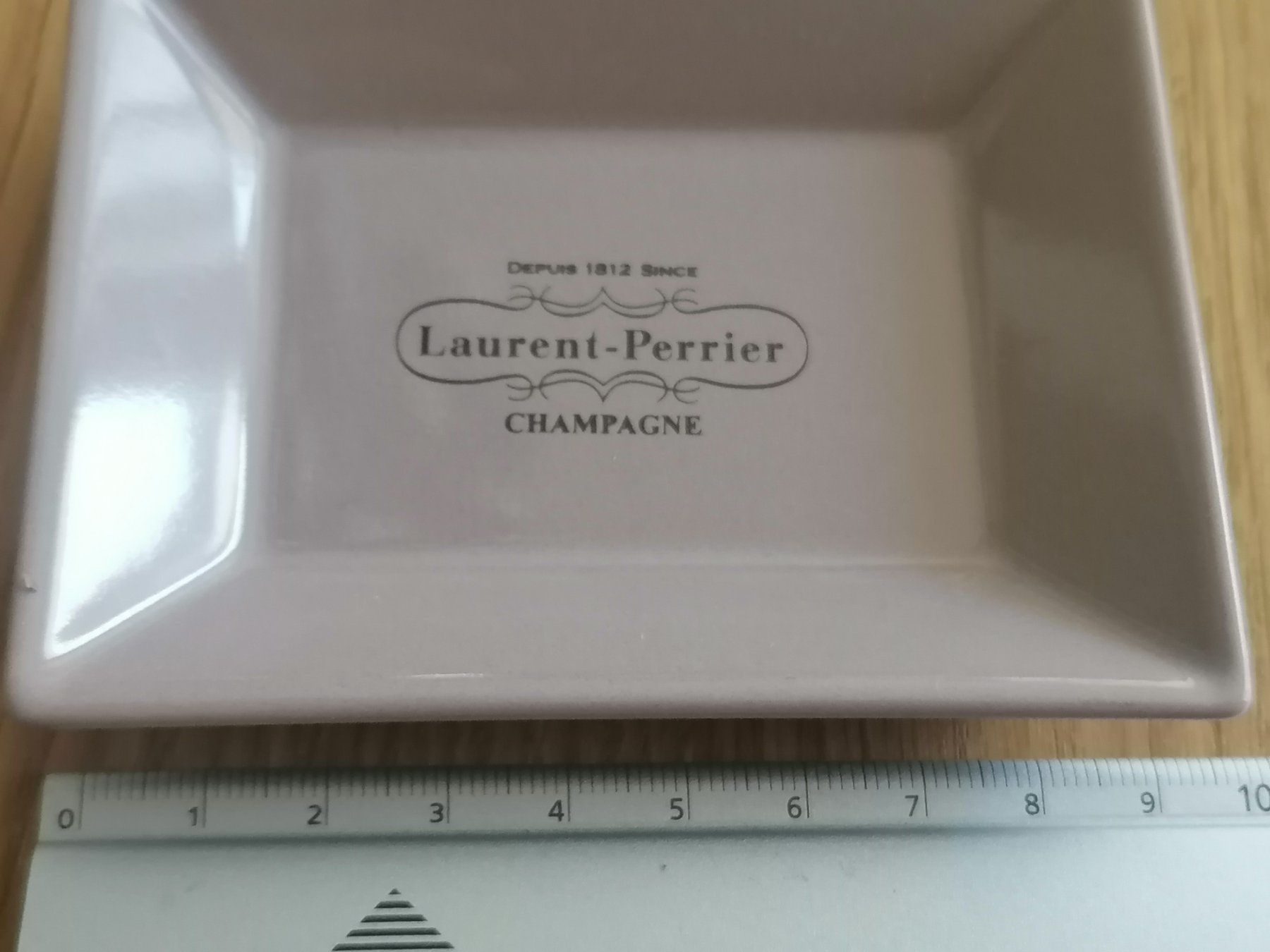 Ciotole: Laurent-Perrier Champagner Schale – Usato da Basel venduto da vintagecollector 2