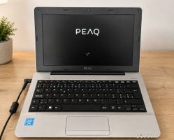 PEAQ Laptop 29.5 cm 11.6 Zoll Intel Prozessor AHVA Display