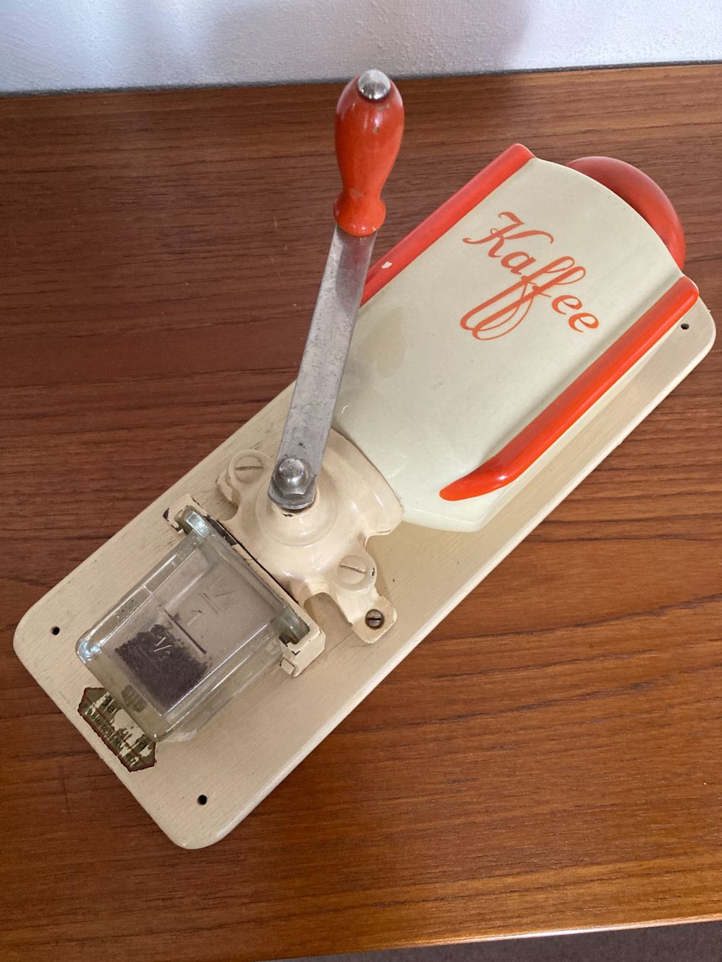 Elettrodomestici da cucina: Retro Kaffeemühle aus Grossmutter's Zeiten – Usato da Wil SG venduto da Pin05 3