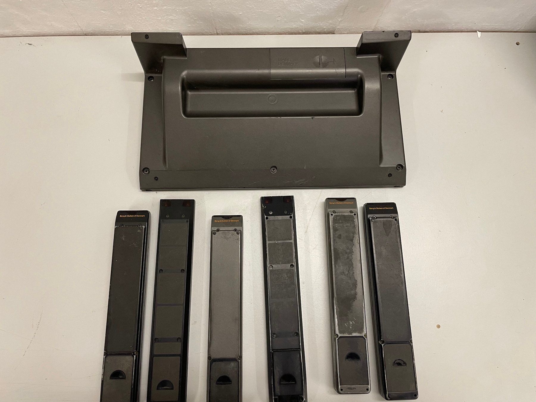 Bang & Olufsen Telecomandi: Lots de 7 télécommandes  Bang&Olufsen – Usato da La Croix (Lutry) venduto da netrajet 2