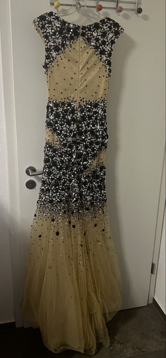 Vestiti: Maxi Kleid mit Pailletten – Nuovo (secondo la descrizione) da Amriswil venduto da AfraEsati1503 4