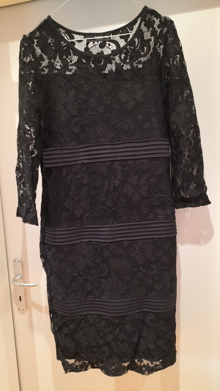 Kleider: Damen Kleid mit stretch Spitze, G.38-40 – Gebraucht aus Pfäffikon ZH von e13_x2n5 2