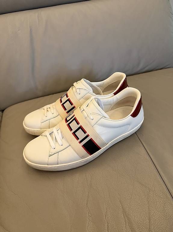 Gucci Herrenschuhe: Chaussures Gucci 42/43 – Gebraucht aus Nyon von lio_5n8l 2
