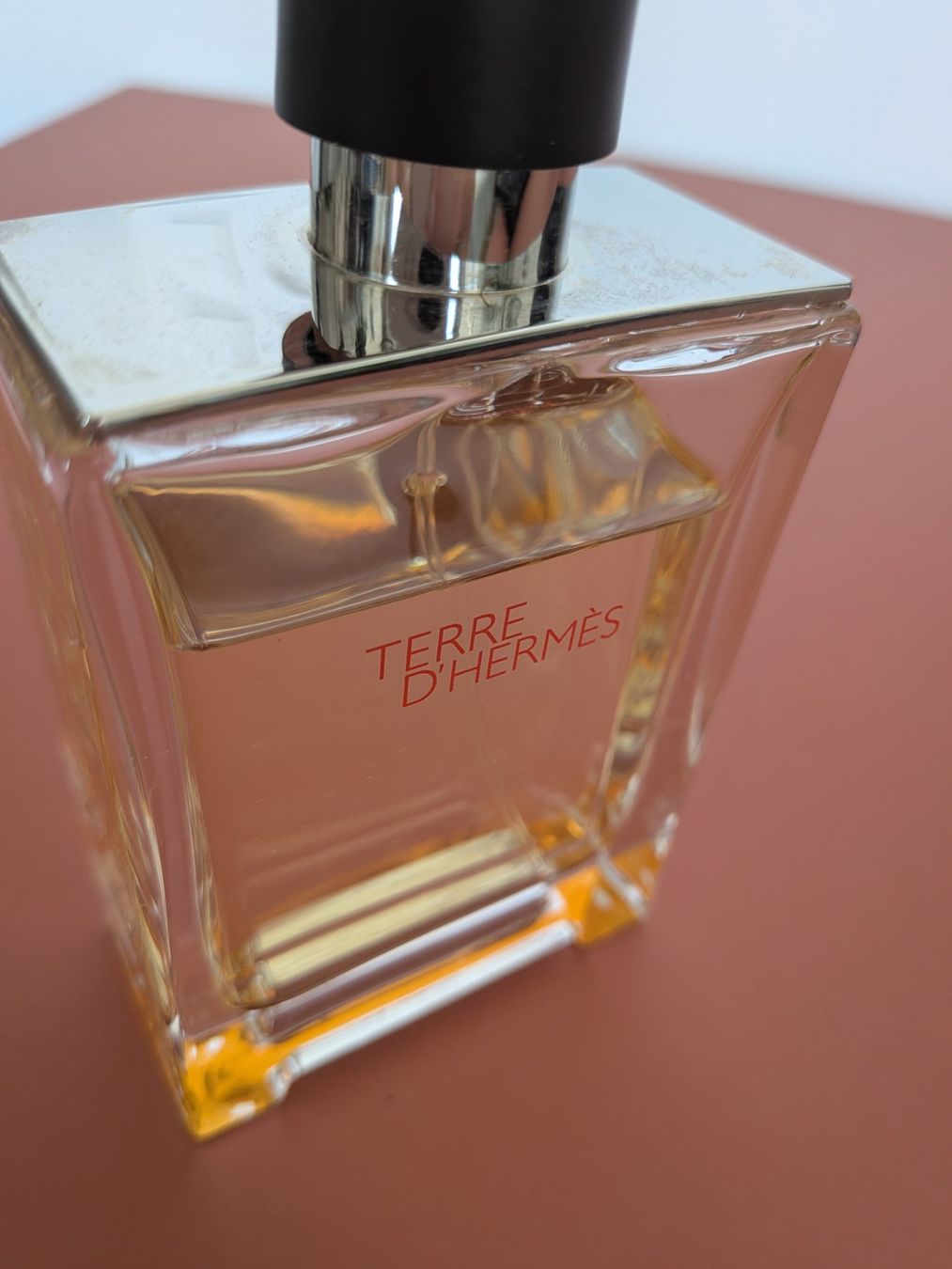 Hermès Profumi & Eau de Toilette: Terre d'Hermès EdT - Mind. 75ml – Usato da Zürich venduto da sve_kk5x
