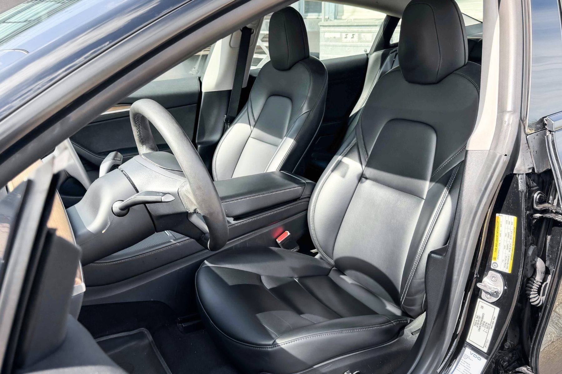 Tesla Autos: Tesla Model 3 SR RWD P – Gebraucht aus Sirnach von cartrade24_bucan 7