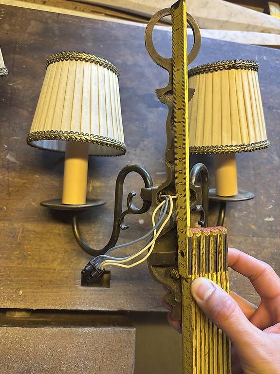 Lampade: 2 Antike Wandlampen mit Schirm – Usato da Kaiseraugst venduto da mengster 2