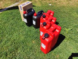6 hochwertige Benzin/Dieselinkanister