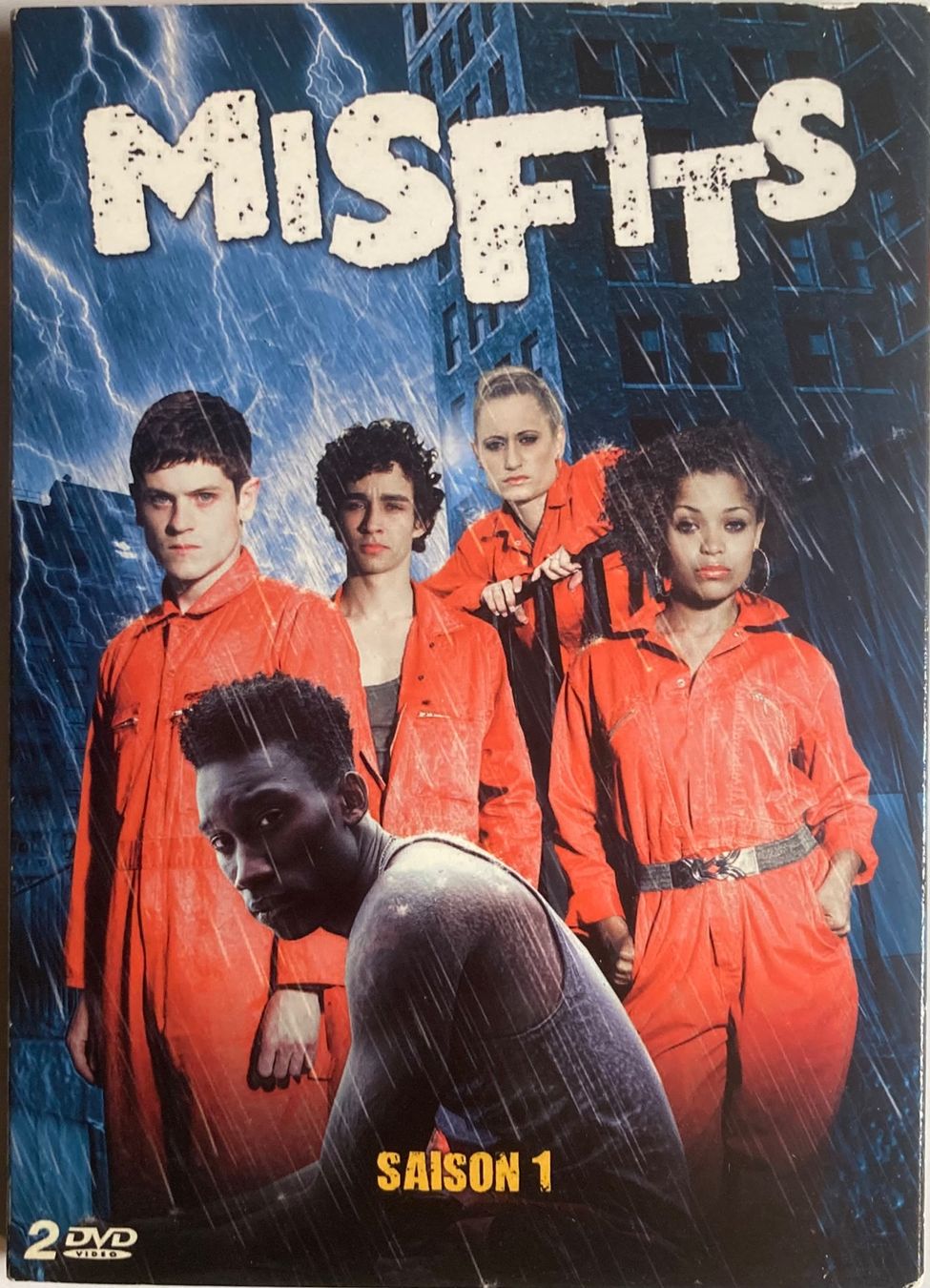Tutti i DVDs: MISFITS (SAISON 1) – Usato da Poliez-Pittet venduto da Newtown-Records