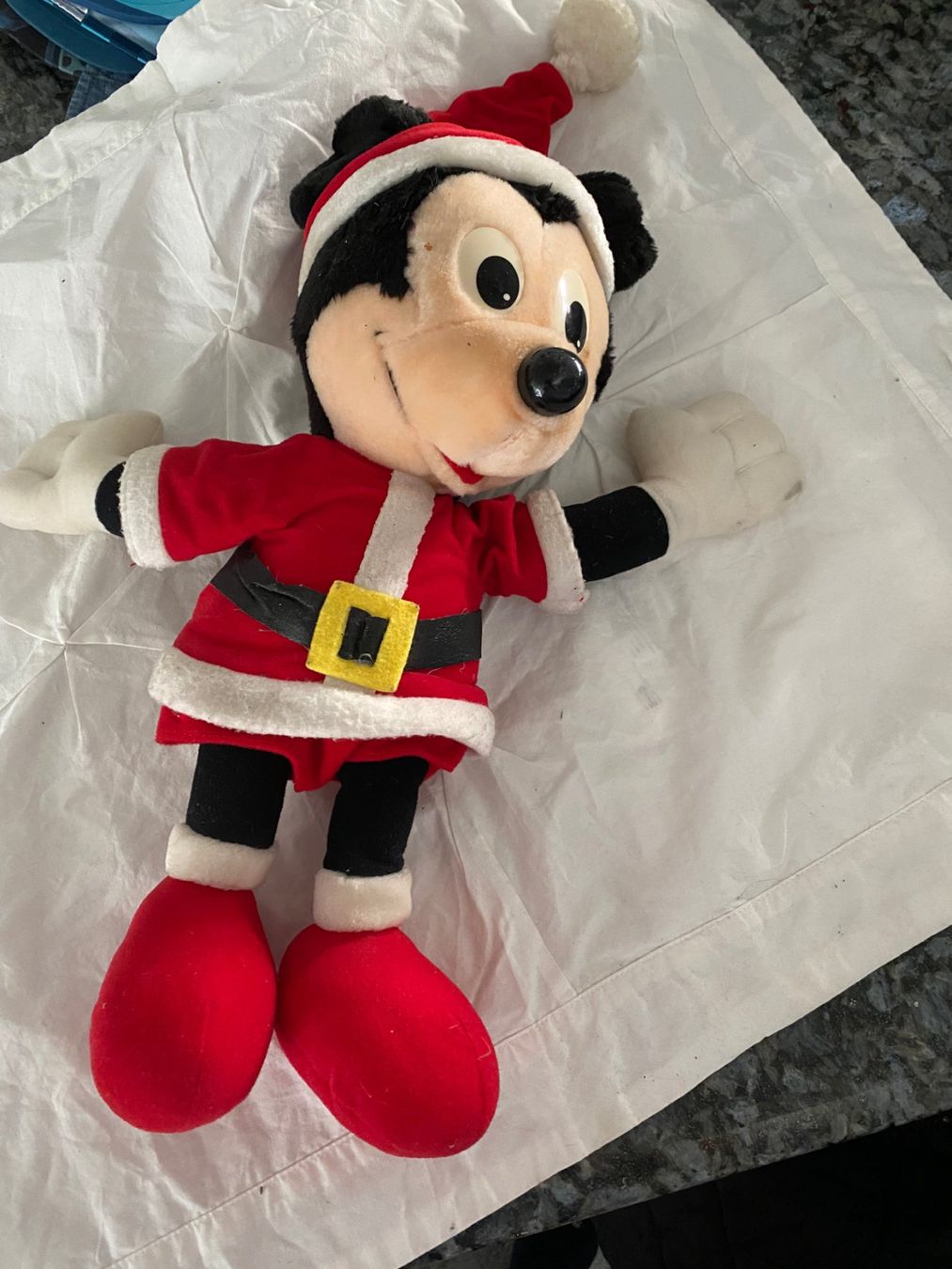 Disney Figurines: Micky Mouse als Weihnachtsmann – D'occasion à Allenwinden par Obalu