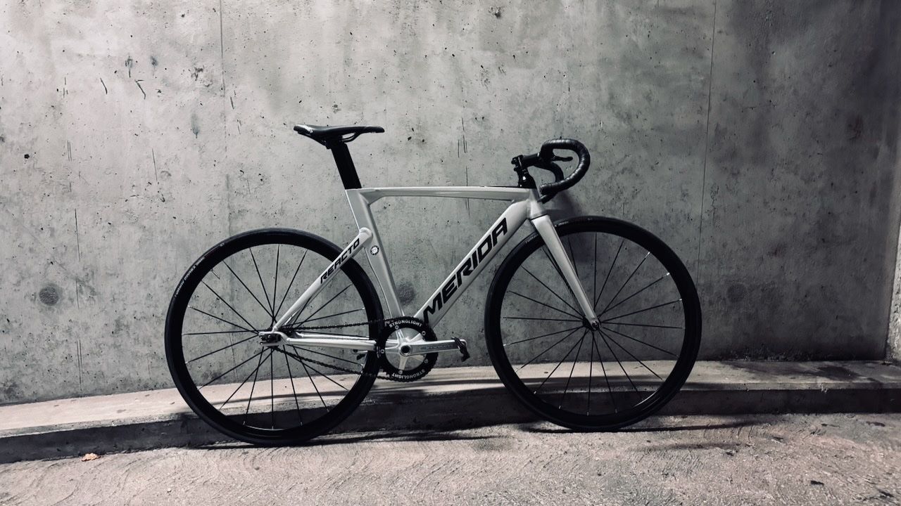 Merida Velos: MERIDA REACTO PISTE – Gebraucht aus Genève von CyrPer