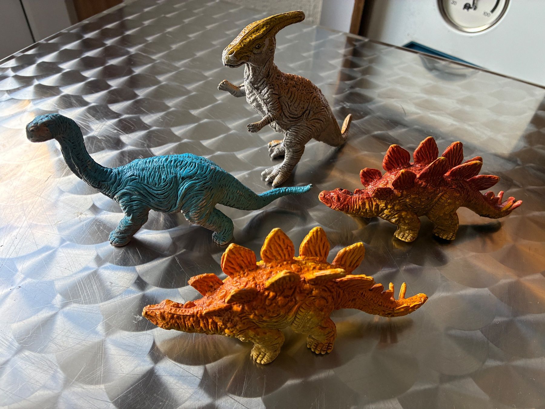 Statuette: U.K.R.D. Dino‘s - 4 Stück – Usato da Reigoldswil venduto da Frog40