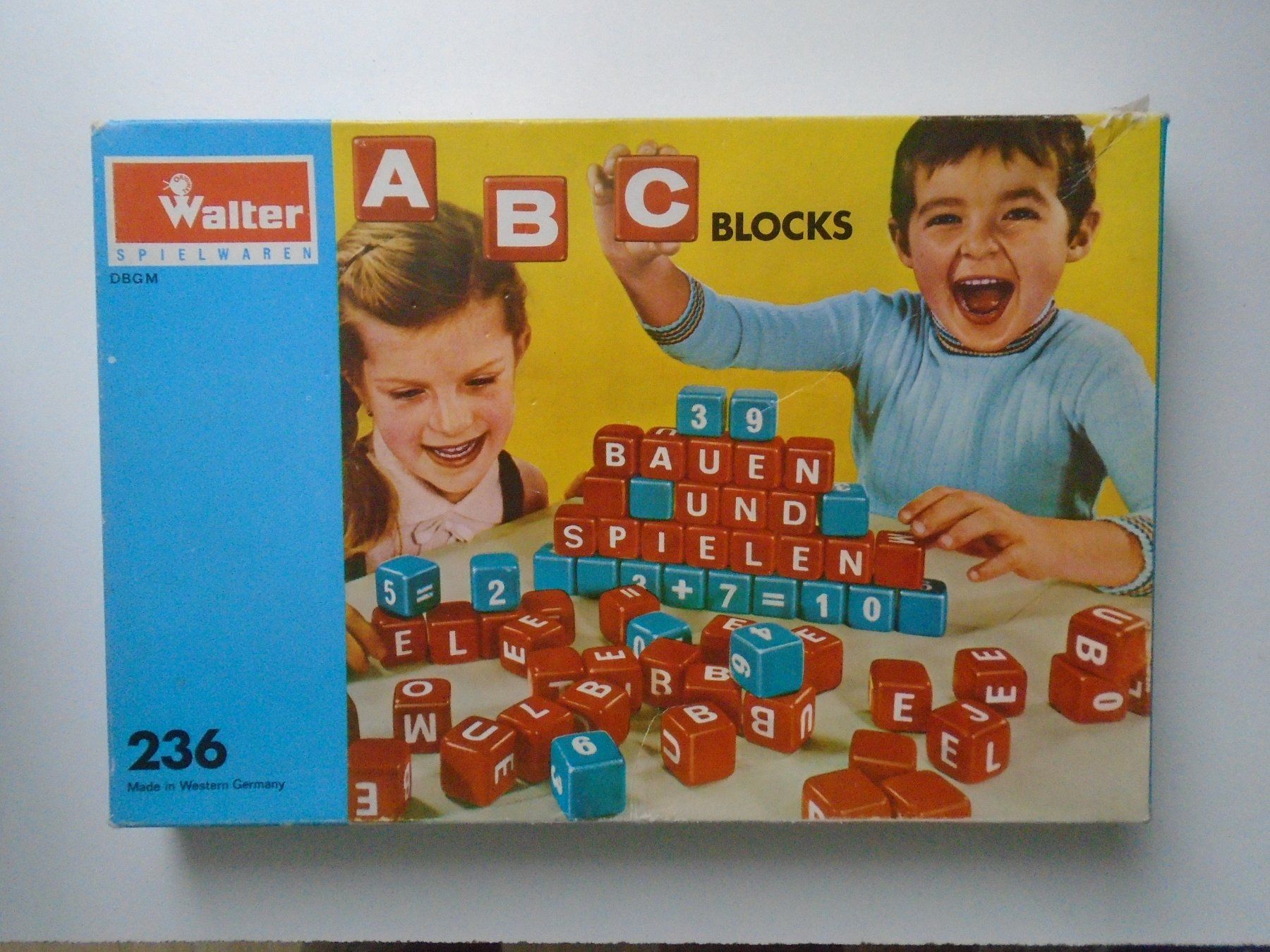 Spiele: ABC Blocks / Holzwürfel mit Buchstaben + Zahlen – Gebraucht aus Pfeffingen von Intertandem