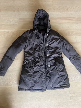 Damen Daunenmantel Woolrich braun Grösse S guter Zustand