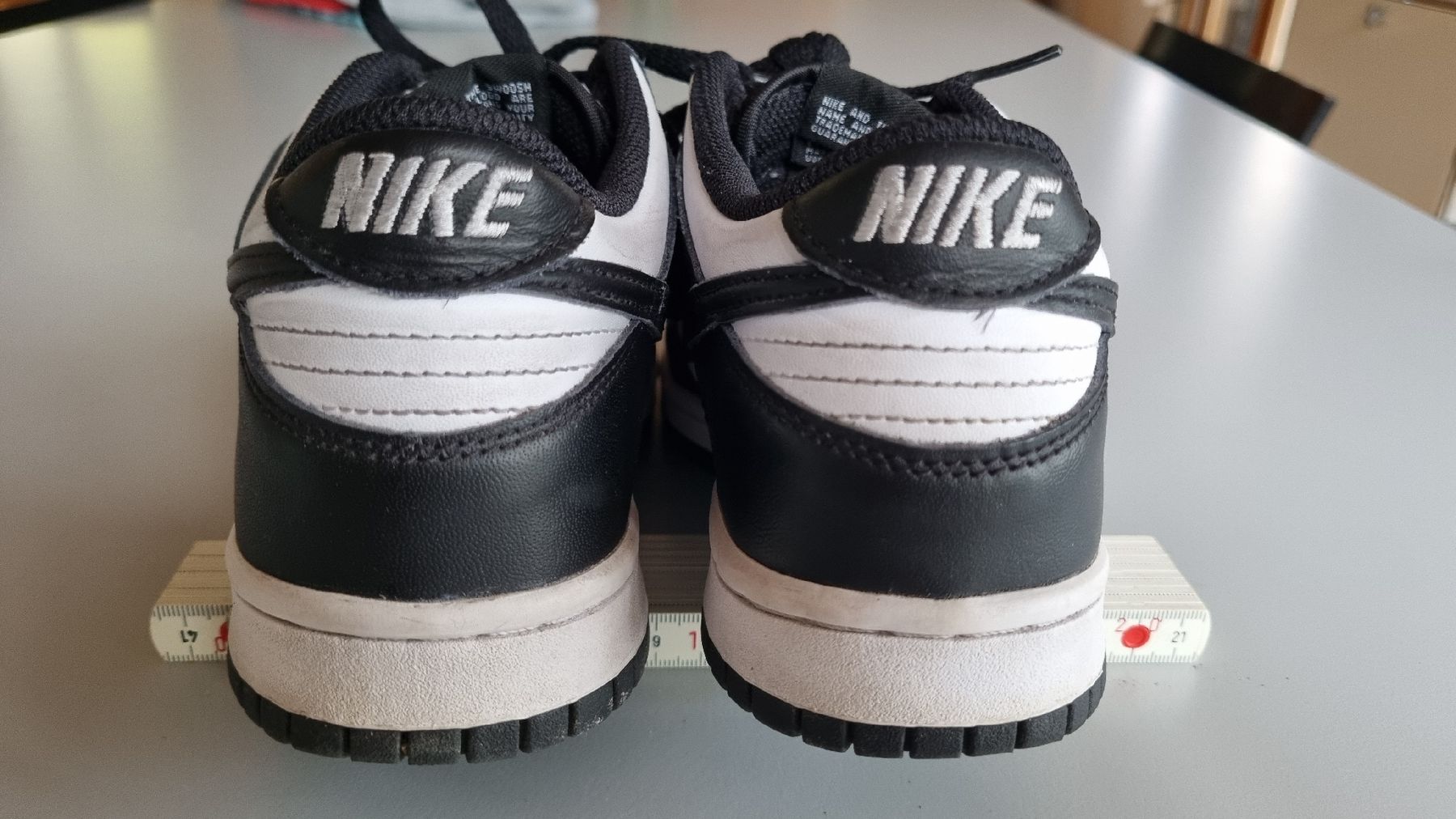 Nike Scarpe da uomo: Nike Dunk Low Panda, Grösse 39. Top Zustand! – Nuovo (secondo la descrizione) da Tägertschi venduto da Fank111 4