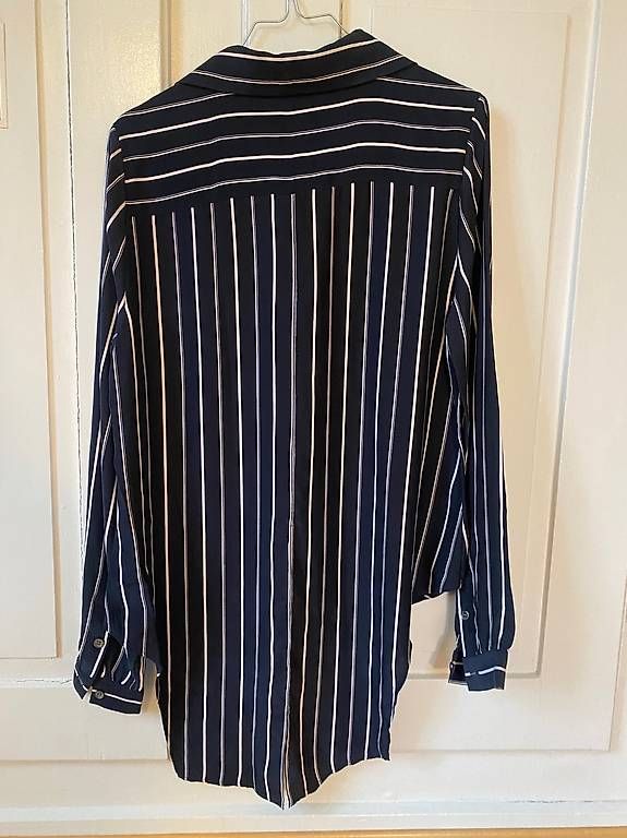 Camicette: Sportlich elegante designer Seidenbluse von Frame – Usato da Zürich venduto da Zababble 1