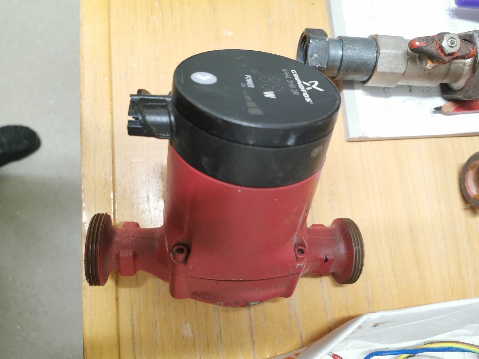 Grundfos Riscaldamento: Grundfos Wasserpumpe  – Usato da Hinterfultigen venduto da hein81 1