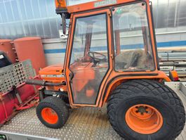 Bucher/KUBOTA Kommunaltraktor 4x4