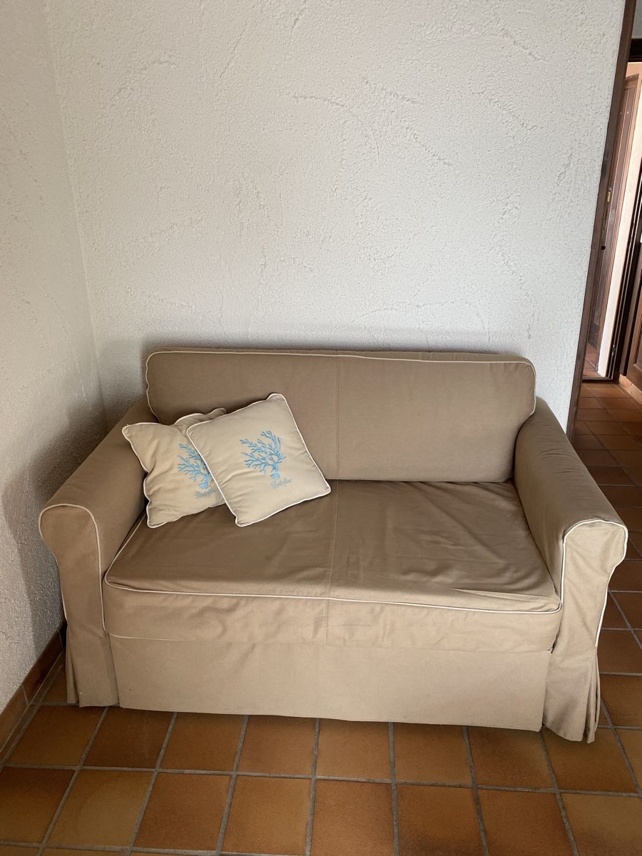 Ikea Divani: 2 places sofa bed  – Usato da Onex venduto da kan_s2lt