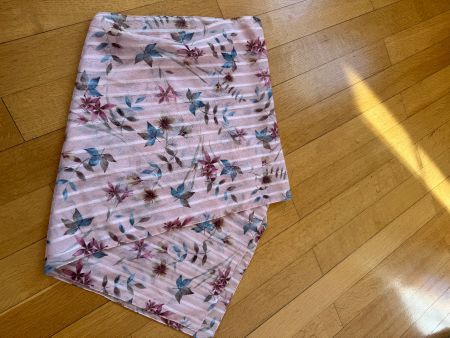 Frühlings-Foulard mit Blumenmuster, zart und leicht!