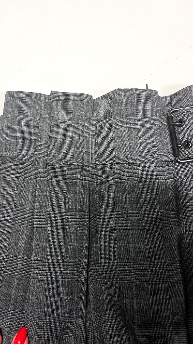 Brunello Cucinelli Pantaloni: BRUNELLO CUCINELLI Wollhose Gr. 42 – Nuovo (secondo la descrizione) da Hildisrieden venduto da Inna71 3