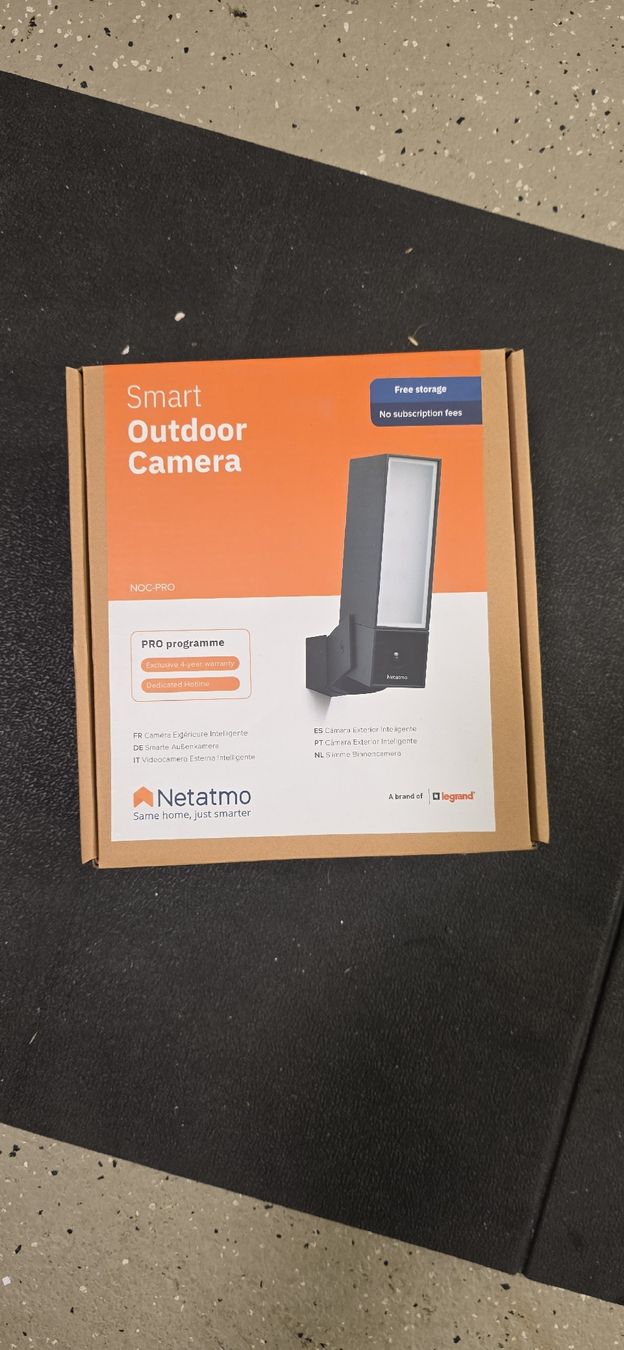 Fotocamera: Netatmo Aussenkamera ungeöffnet – Nuovo e nell'imballaggio originale da Blumenstein venduto da Martial_art82