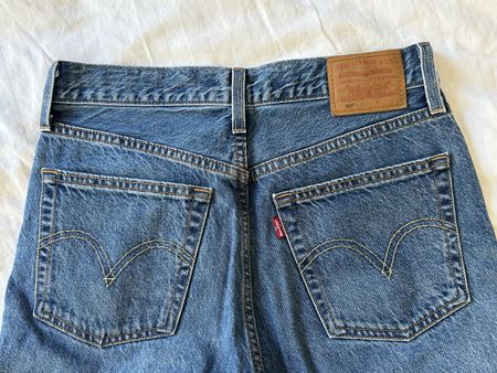 Jean Levi's 501 bleu, coupe classique, bon état général