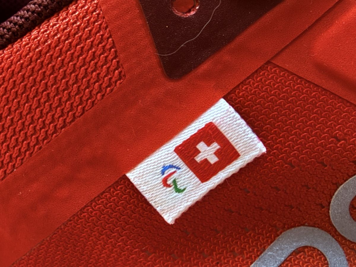 On Damenschuhe: On Cloudflow Laufschuhe Damen Grösse 37 Tokyo – Gebraucht aus Boningen von Tannsebaum 1