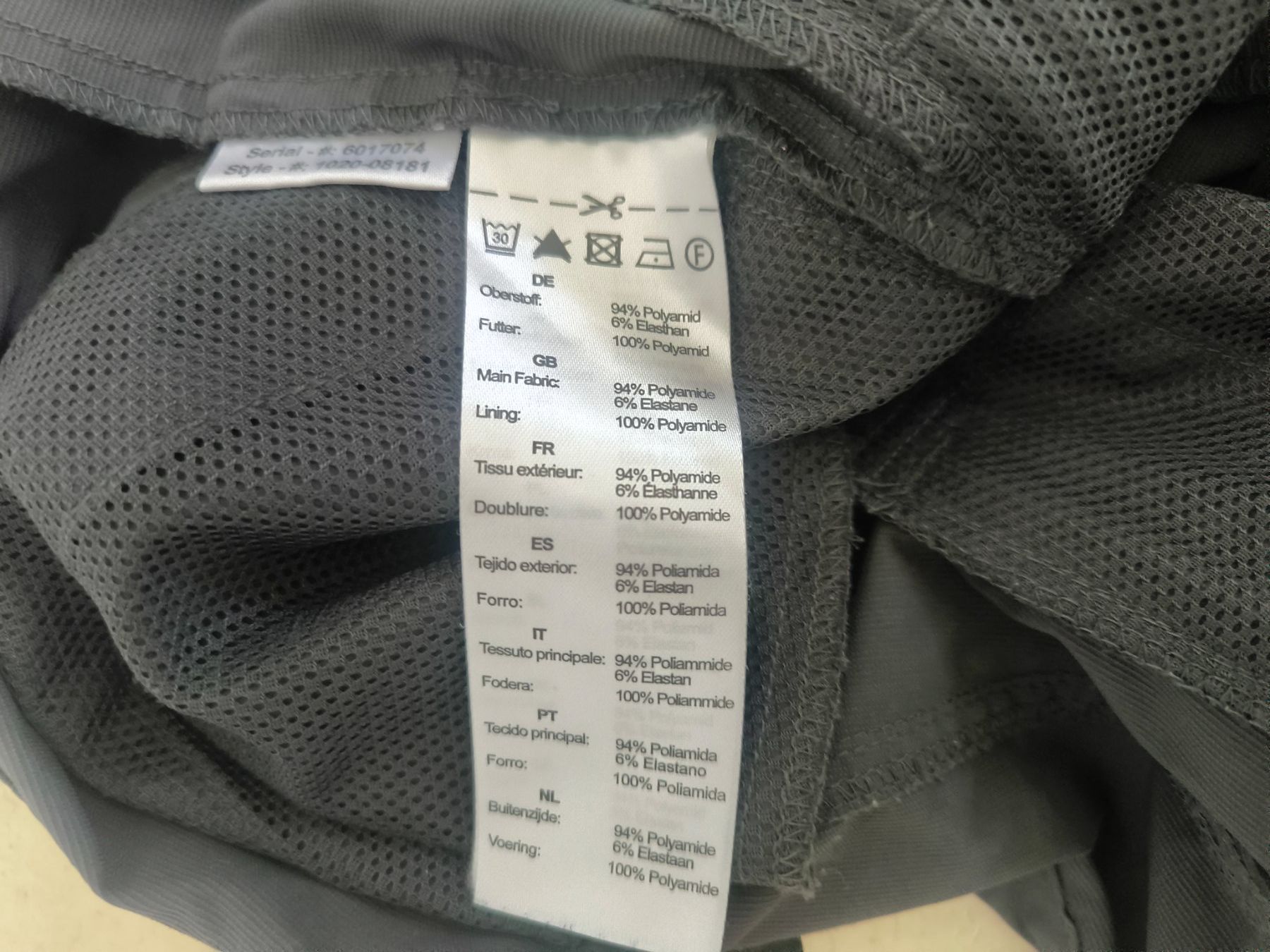 Mammut Pantaloni: Mammut Wanderhose 38 M - fast neu – Nuovo (secondo la descrizione) da Ebikon venduto da brombomboli 4