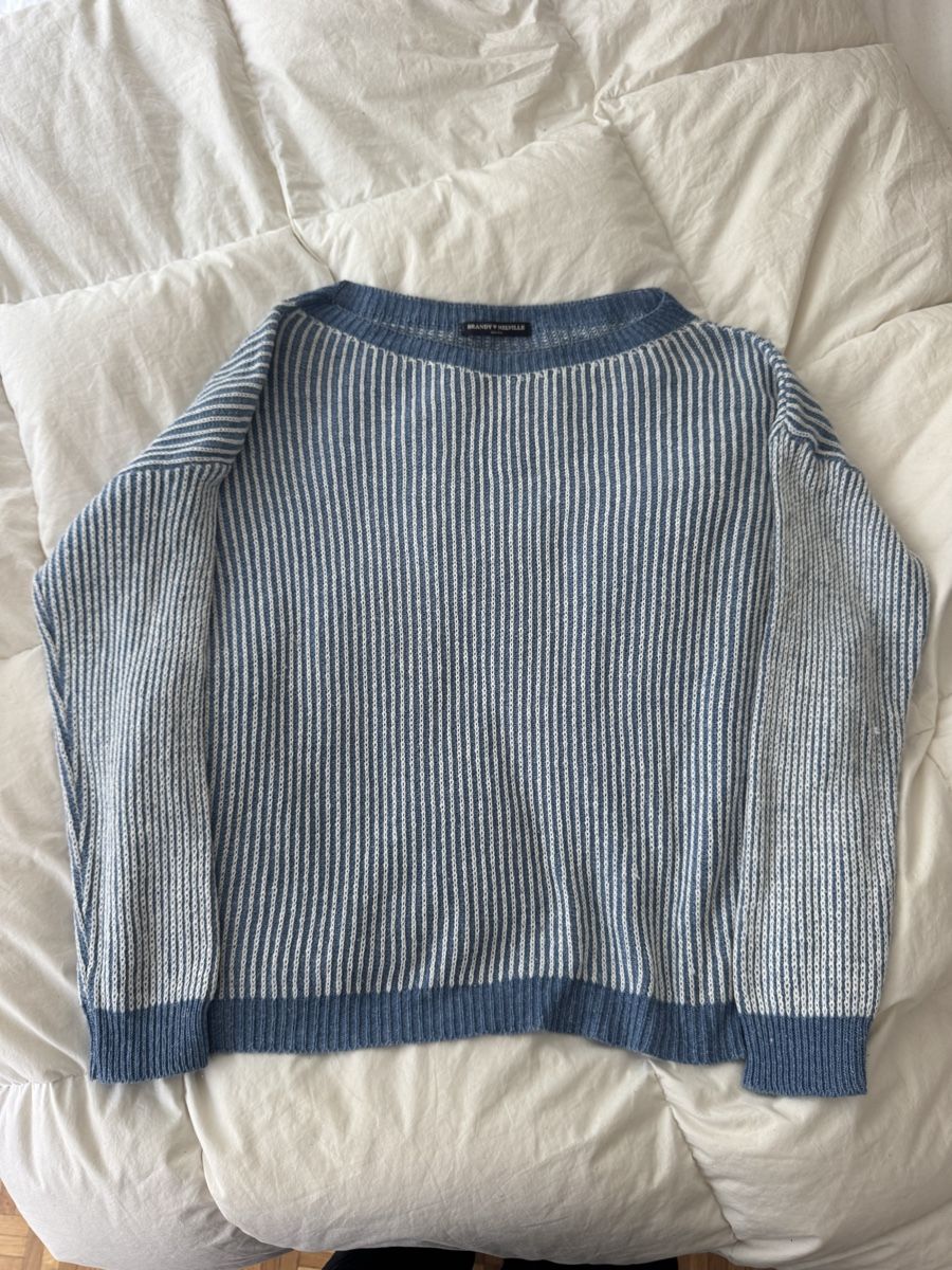 Brandy Melville Pulls & Sweat-shirts: Pull Brandy Melville rayé bleu blanc taille unique – D'occasion à Genève par lejardindesvetements