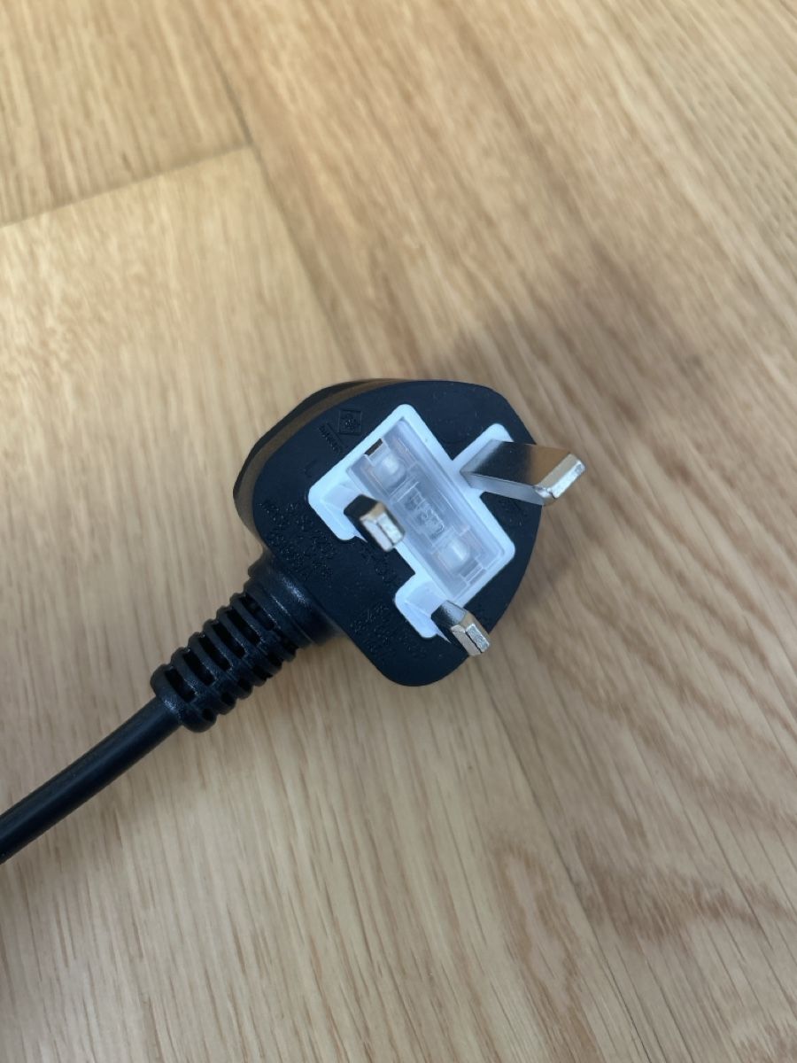 Fers à boucler & lisser: Lockenstab schwarz gebraucht (Typ G Stecker) – D'occasion à Fehraltorf par car_5mk7 3