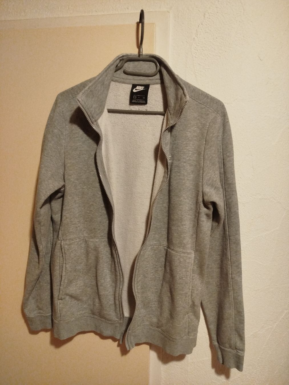 Nike Jacken: Nike Jacke Grau S – Neu (gemäss Beschreibung) aus Spreitenbach von captaincrunch 3