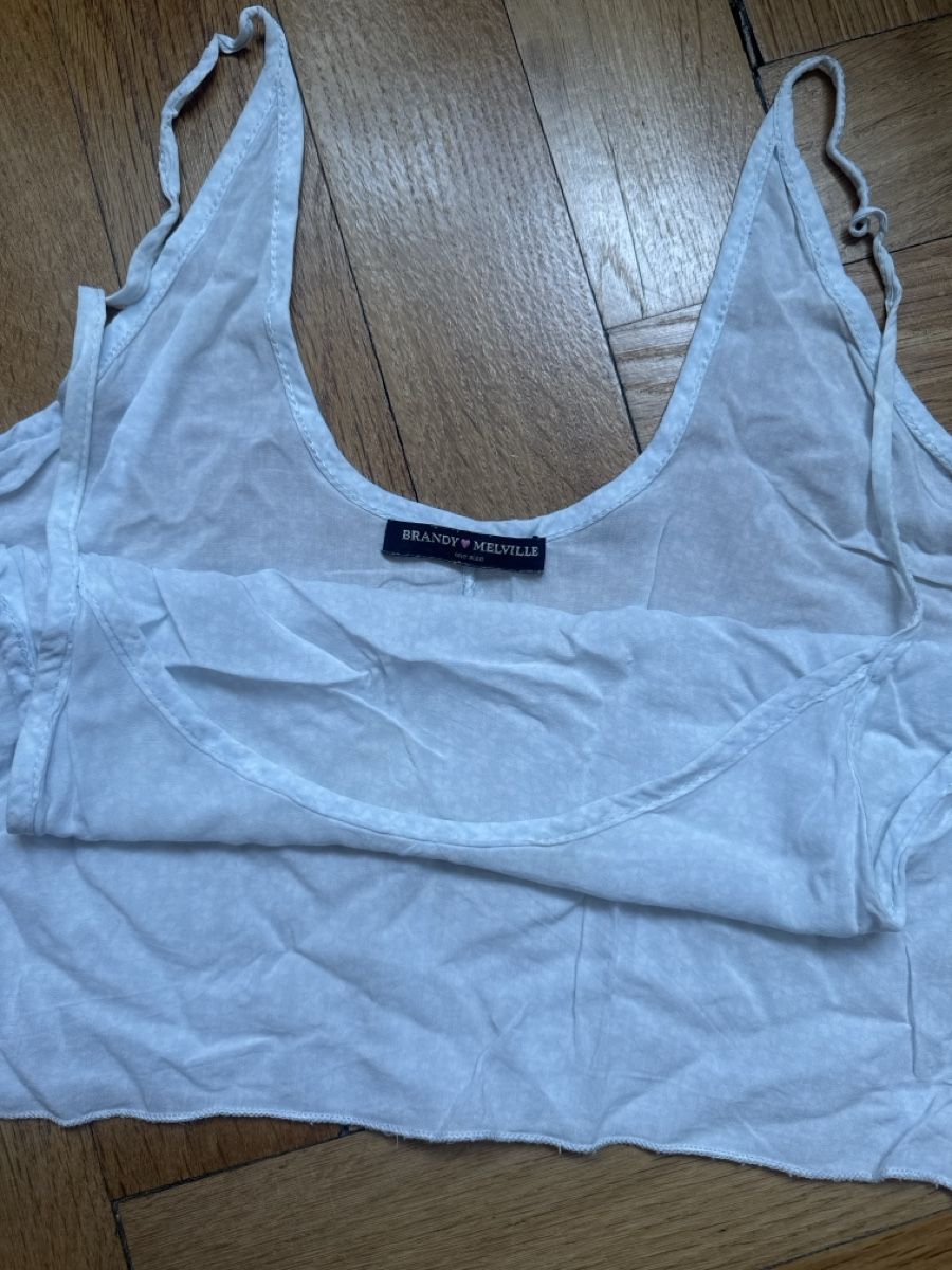 Brandy Melville Top: Top Brandy Melville – Usato da Zürich venduto da gi_ner 1