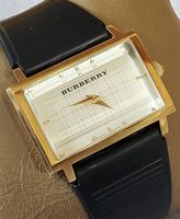 BURBERRY Saphirglas Vergoldet Swiss Made Elegante Armbanduhr