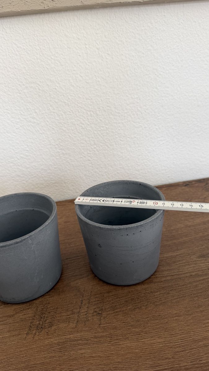 Vasi per fiori: Blumentopf Grau Indoor/Outdoor – Usato da Männedorf venduto da pam_h5gv 3