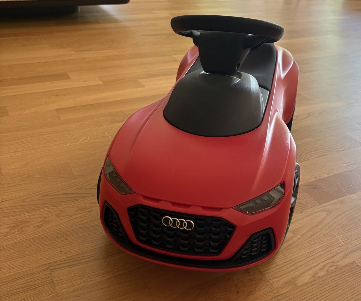 Veicoli per bambini: Audi Junior Rutschfahrzeug – Nuovo e nell'imballaggio originale da Zürich venduto da aanoukk