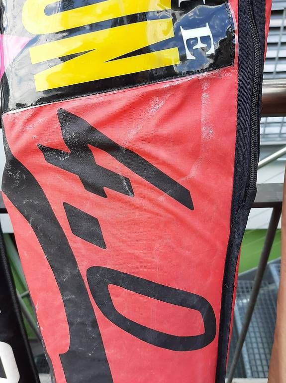 Tavole da surf e di nuoto: Komplette Surfausrüstung – Usato da weinfelden venduto da malvenstrasse 2